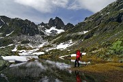 69 Laghetto con Valletto ...Stelina a debita distanza dall'acqua!